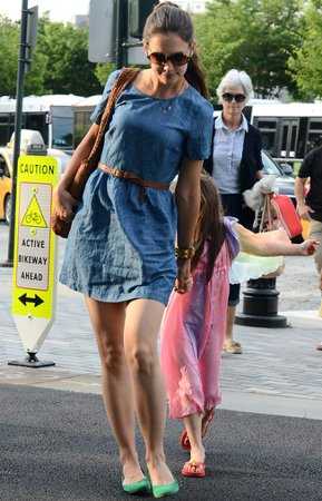 Katie-Holmes3