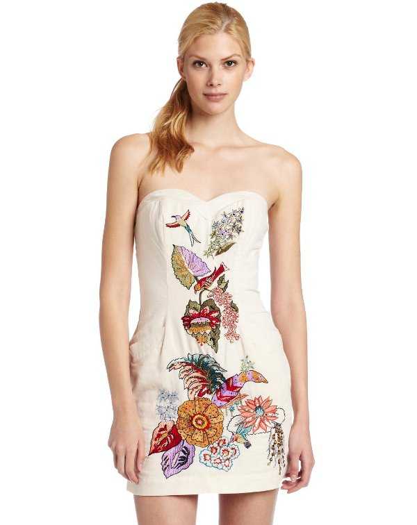 Vestido color blanco strapless ¡Perfecto para la oficina!